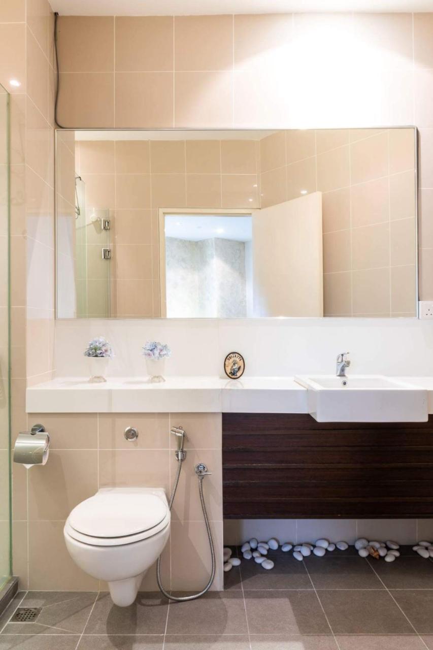 Rosebury Studio Suite By D Imperio Homestay ジョージタウン エクステリア 写真